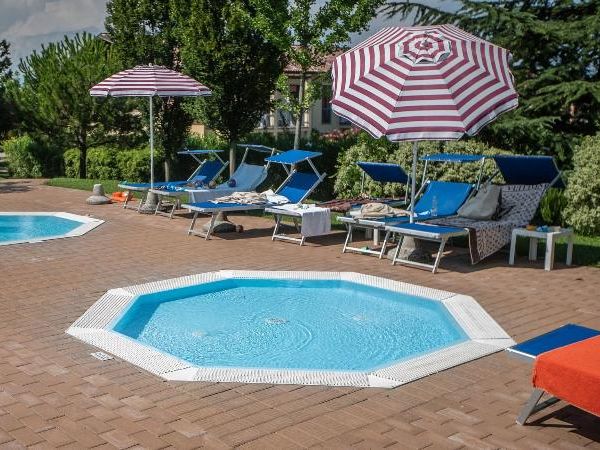 4 Tage Kurzurlaub mit HP im Hotel Bella Italia in Peschiera del Garda, Venetien inkl. Halbpension Unkategorisiert online kaufen 4 Tage Kurzurlaub mit HP im Hotel Bella Italia in Peschiera del Garda, Venetien inkl. Halbpension Unkategorisiert online kaufen