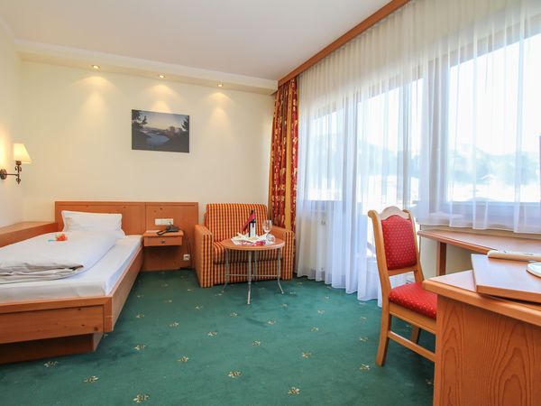 6 Tage Preiswerter Wanderurlaub im Pillersee Tal - 6 Nächte in Waidring, Tirol inkl. Frühstück Unkategorisiert online kaufen 6 Tage Preiswerter Wanderurlaub im Pillersee Tal - 6 Nächte in Waidring, Tirol inkl. Frühstück Unkategorisiert online kaufen